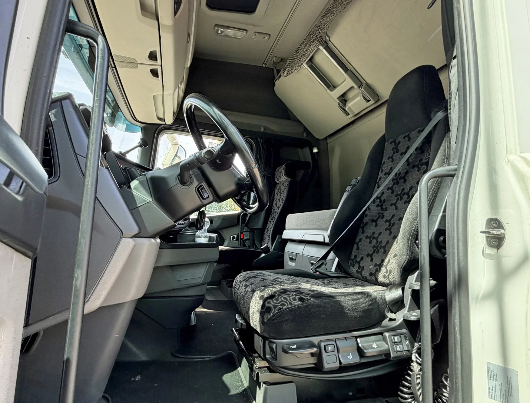 Scania S 2019 - S450 RETARDER SMART TACHO 2 PARK AIRCO 6X2 TWINSTEER 2X TANKS 2-PIECES AVAILABLE HOLLAND-TRUCK image 7