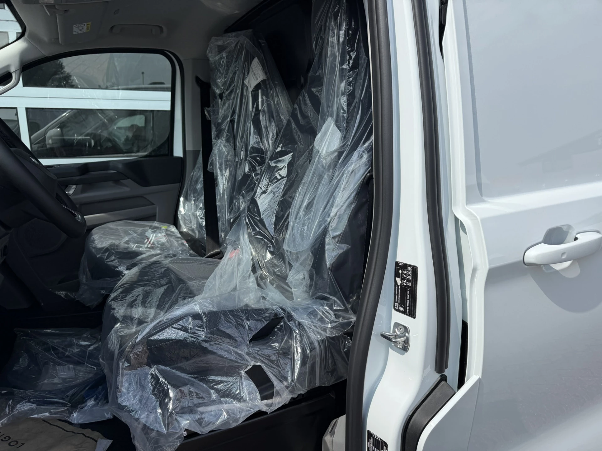 Ford E-Transit 2026 - Cust. 340 L2H1 Limited 71 kWh/160 KW afbeelding 6