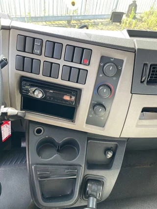 Volvo 240 2010 - FL 12 FL 12 изображение 9