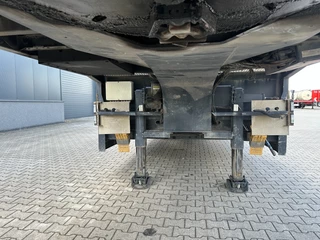 Broshuis N/A 2015 - 3ABSD Lowloader 3-axle / GVW: 53.000kg / Neck: 23.000kg / hydraulic steering + ramps + loading table / 4.60m extendable / winch / liftaxle immagine 18