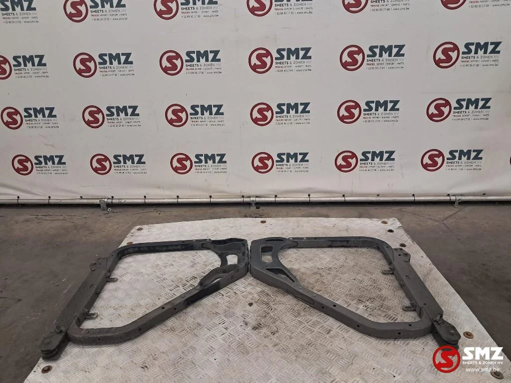 Renault 2022 - Occ set sideskirt steunen Renault afbeelding 1