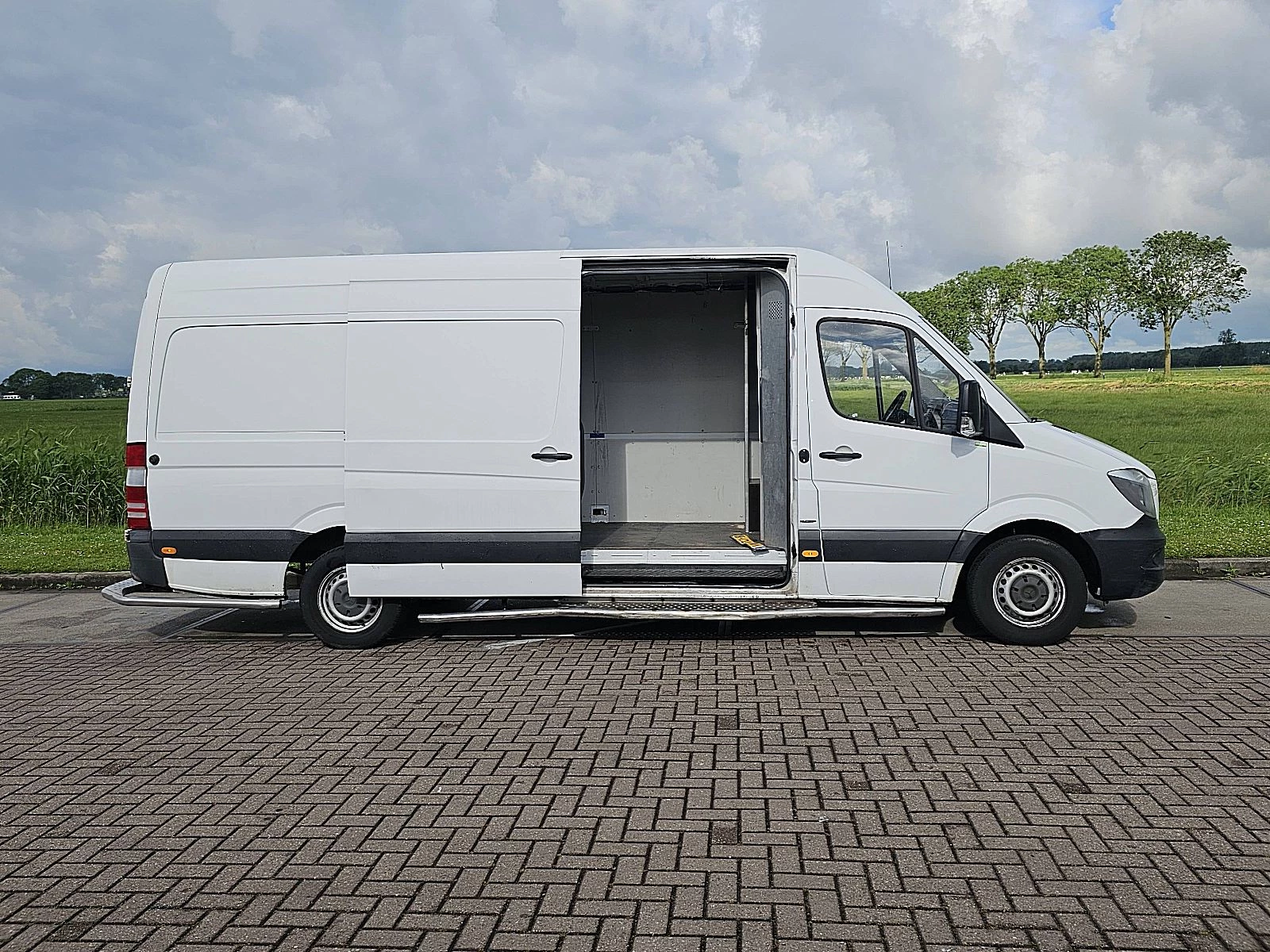 Mercedes-Benz Sprinter 2014 - 310 image 12