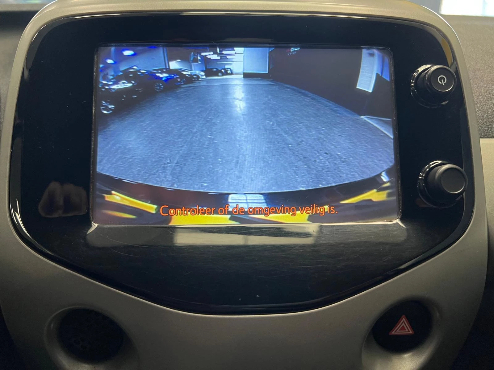Toyota Aygo 2015 - 1.0 VVT-i x-clusiv 2e Eigenaar - Achtercamera - Airco imagem 18