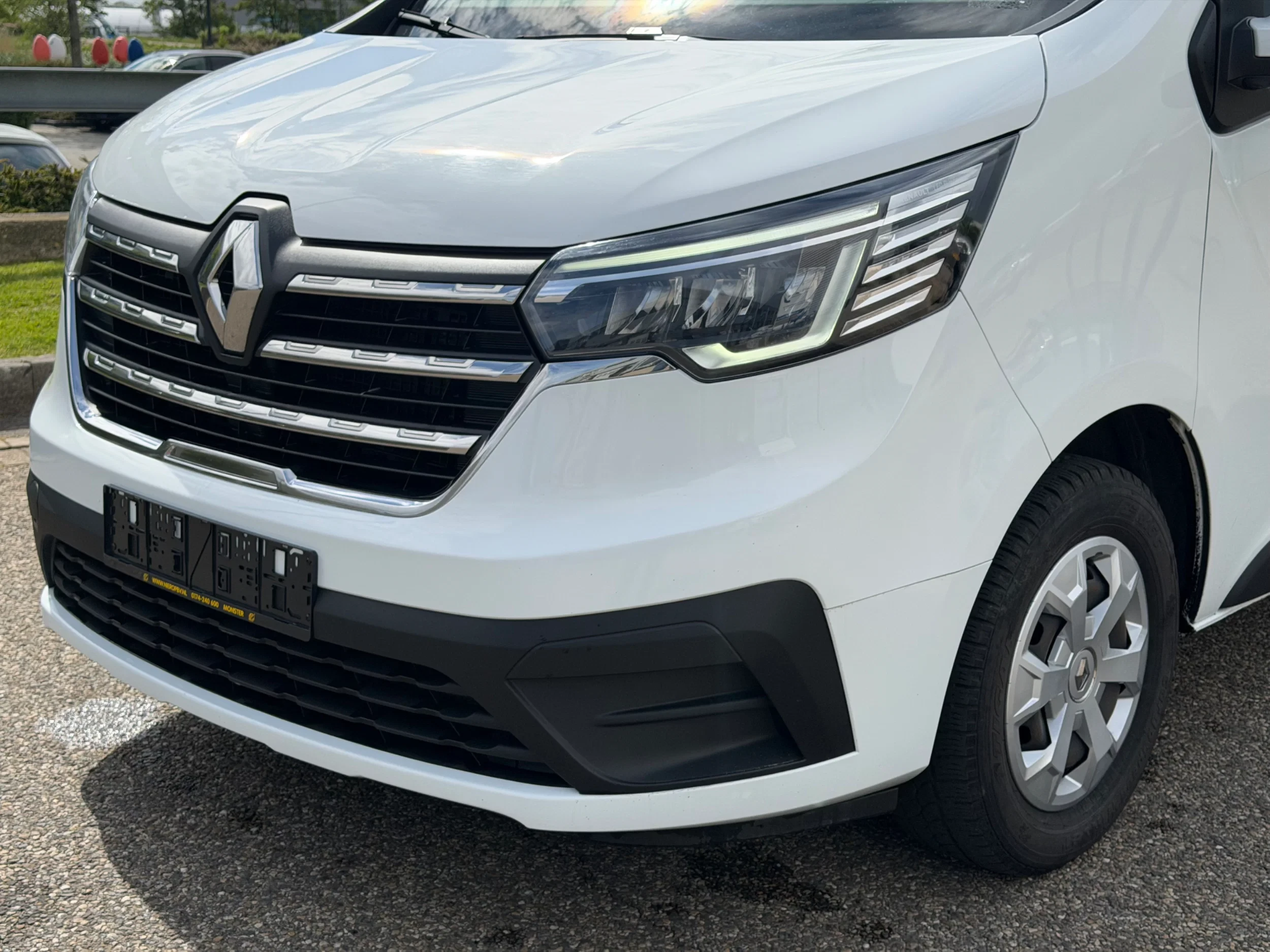 Renault Trafic 2023 - 2.0DCI L2H1 Personenvervoer Airco + Dak Airco Cruisecontrol 150PK afbeelding 15