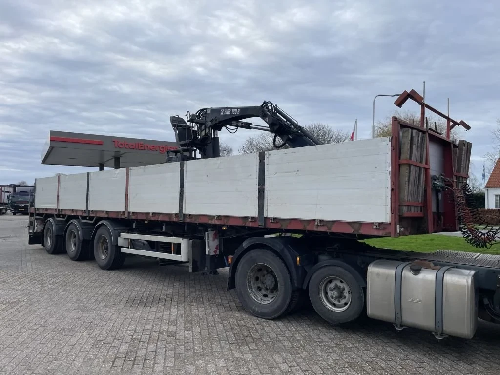 Van Hool 2008 - HIAB 130-R-F2 / Steered afbeelding 1