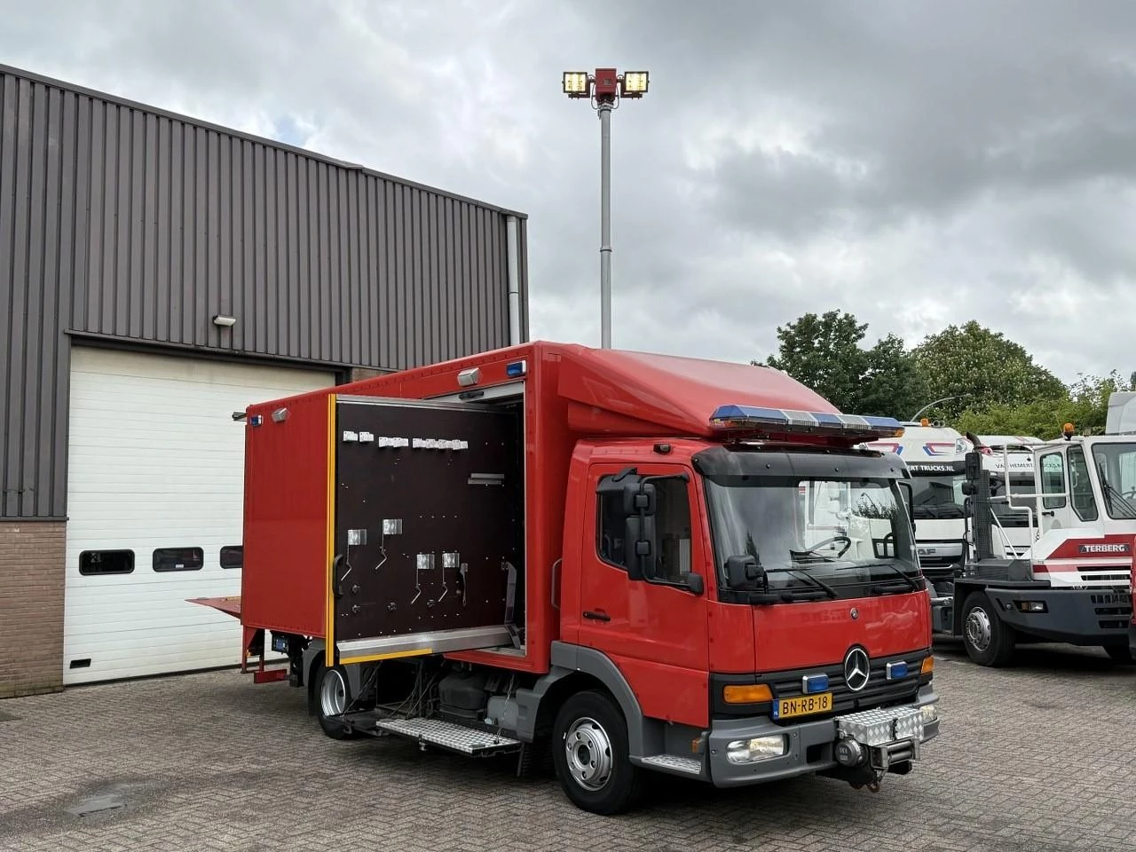 Mercedes-Benz Atego 2003 obrázek 5