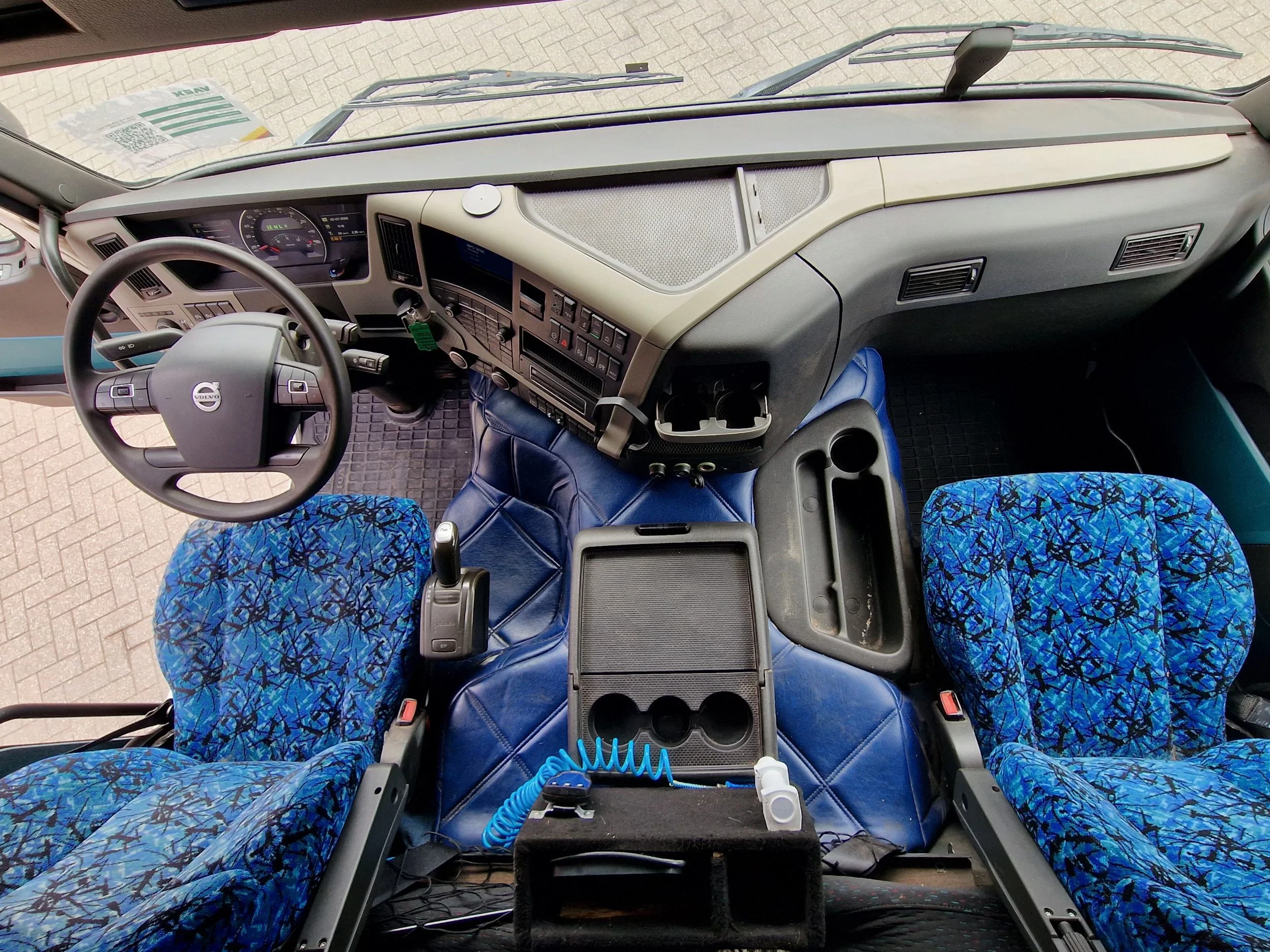 Volvo FM 2014 - 410 Globetrotter 6x2*4 - Livestock - Euro 6 - Steering axle zdjęcie 14