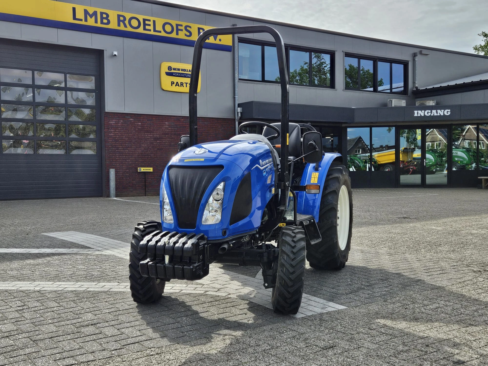 New Holland 2022 - Boomer 35 image 11
