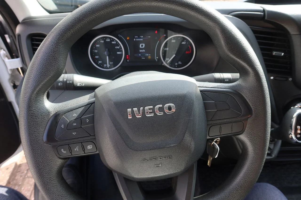 Iveco Daily 2021 - 35S16 Iveco 35S16 L3/H2 Koel/Vries/ verwarmen Carrier Xarios 350 + 220 volt nacht aansluiting obrázek 4