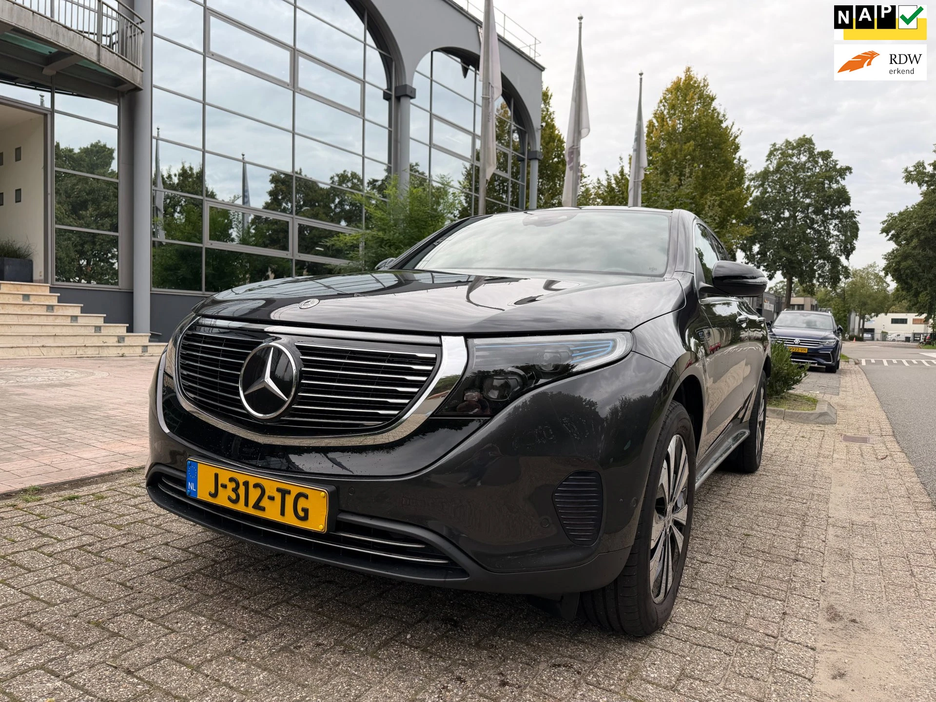 Mercedes-Benz EQC 2020 - 400 4MATIC Business Solution Luxury 80 kWh afbeelding 1