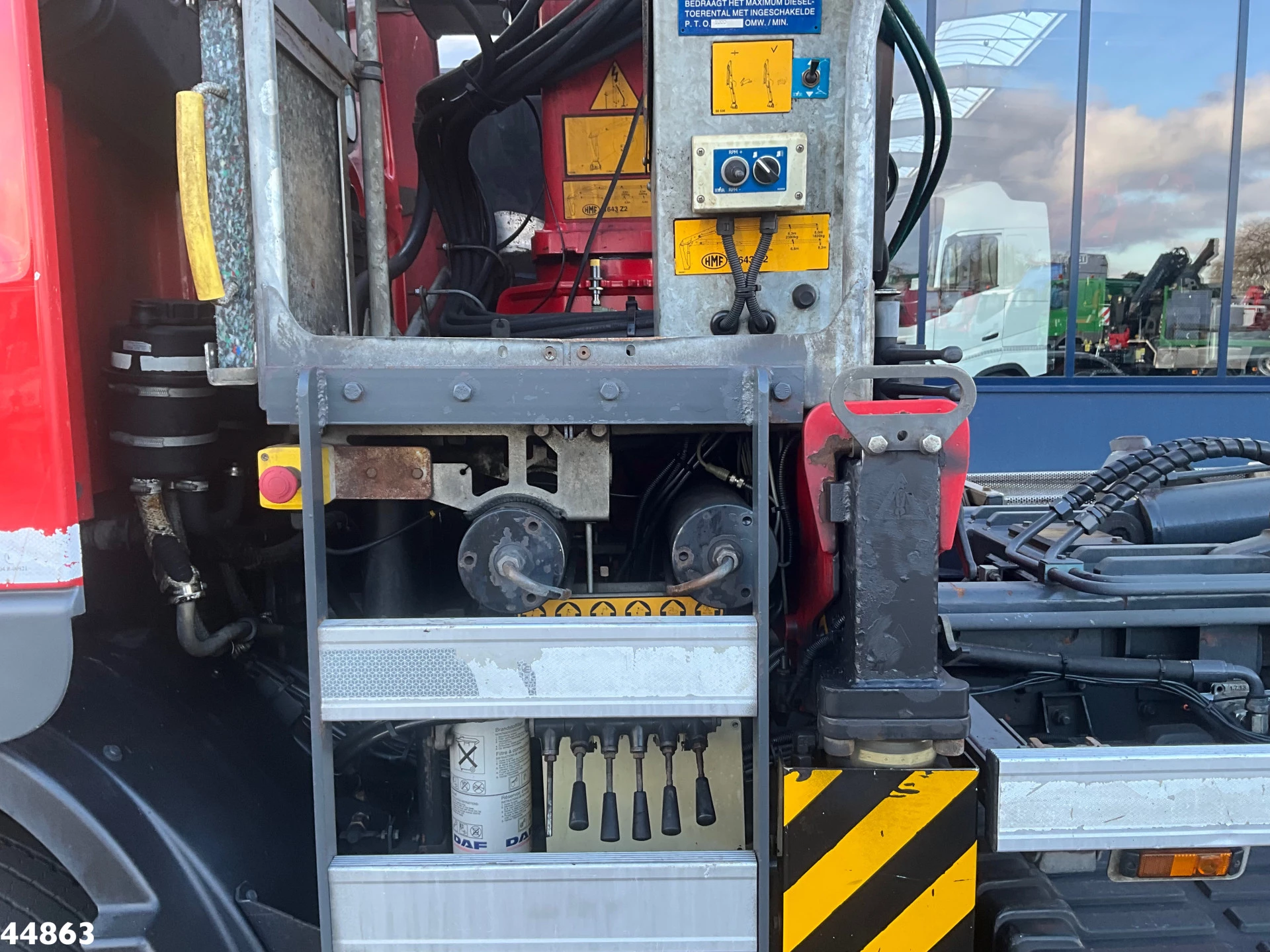 DAF 85 2012 - FAQ CF 460 HMF 16 Tonmeter Z-kraan image 7