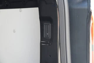 Ford E-Transit Custom 2026 - 340 L2H1 Sport 71 kWh 218pk - ACC - B&O - Navi - Stoel/Stuurverwarming - 360 Camera - Blindspot - Rijklaar afbeelding 16