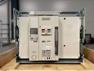 Mitsubishi 2023 - Circuit breaker 3200A - AE3200-SW 4P - DPX-12648 te koop