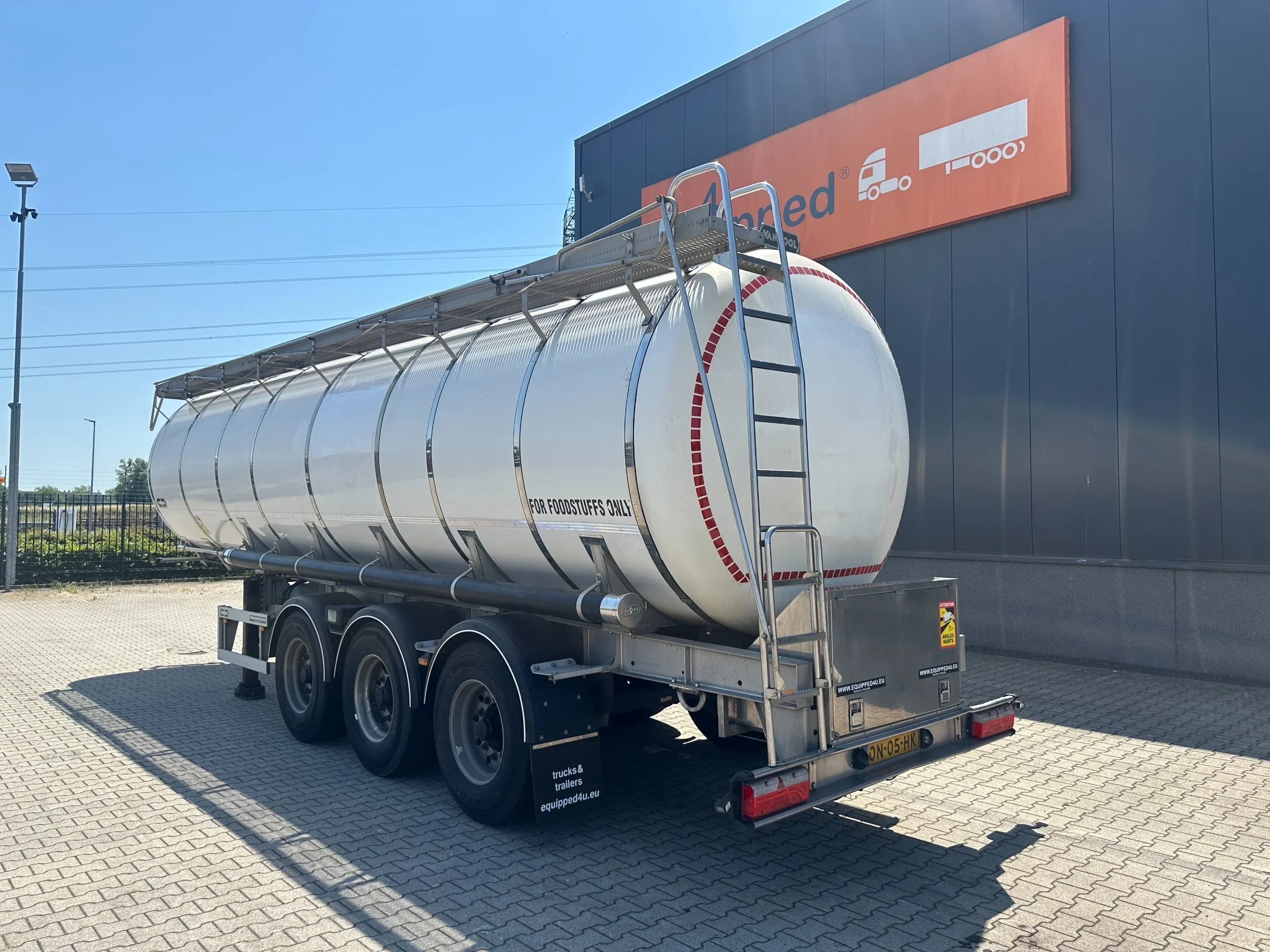 Van Hool 2014 - FOOD / RVS chassis / empty weight: 5.860kg / 29.500L / 1-comp.+ 1 baffel / discbrakes / NL / APK: 05/2027 afbeelding 3