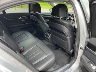 BMW 7 Series 2016 - 740d xDrive High Executive aut ,schuifd./ trekhaak image 9