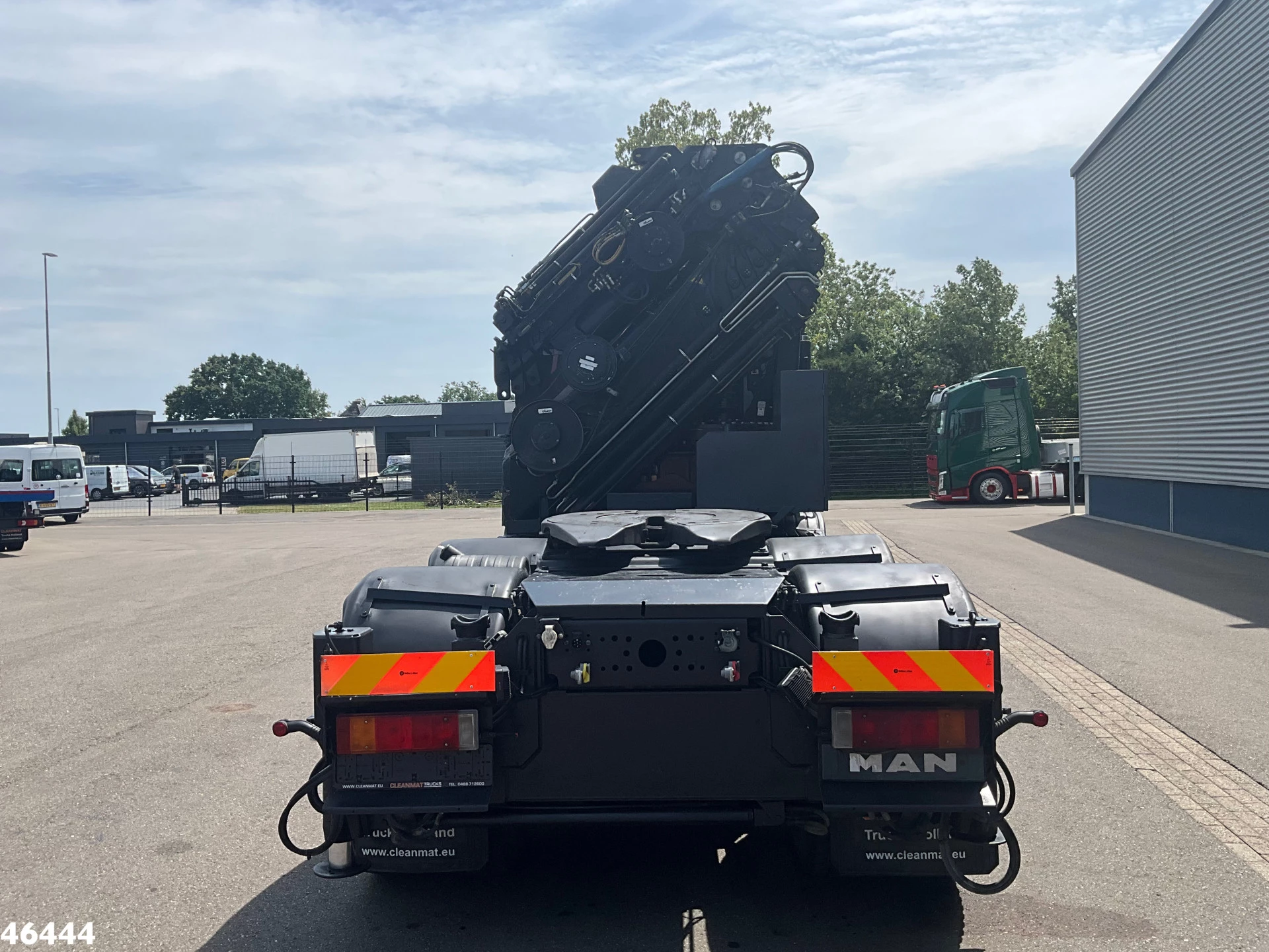 MAN TGA 2003 - 41.363 8x4 Manual Full steel Hiab 80 Tonmeter laadkraan + Fly-Jib obrázek 3