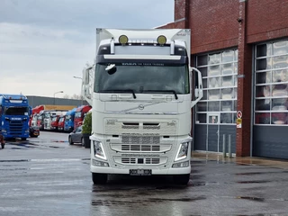 Volvo FH - 13.500 Globetrotter XL 6x2 - Carrier Frigo Bi Temp - Loadlift - I parkcool - Leather zdjecie 2