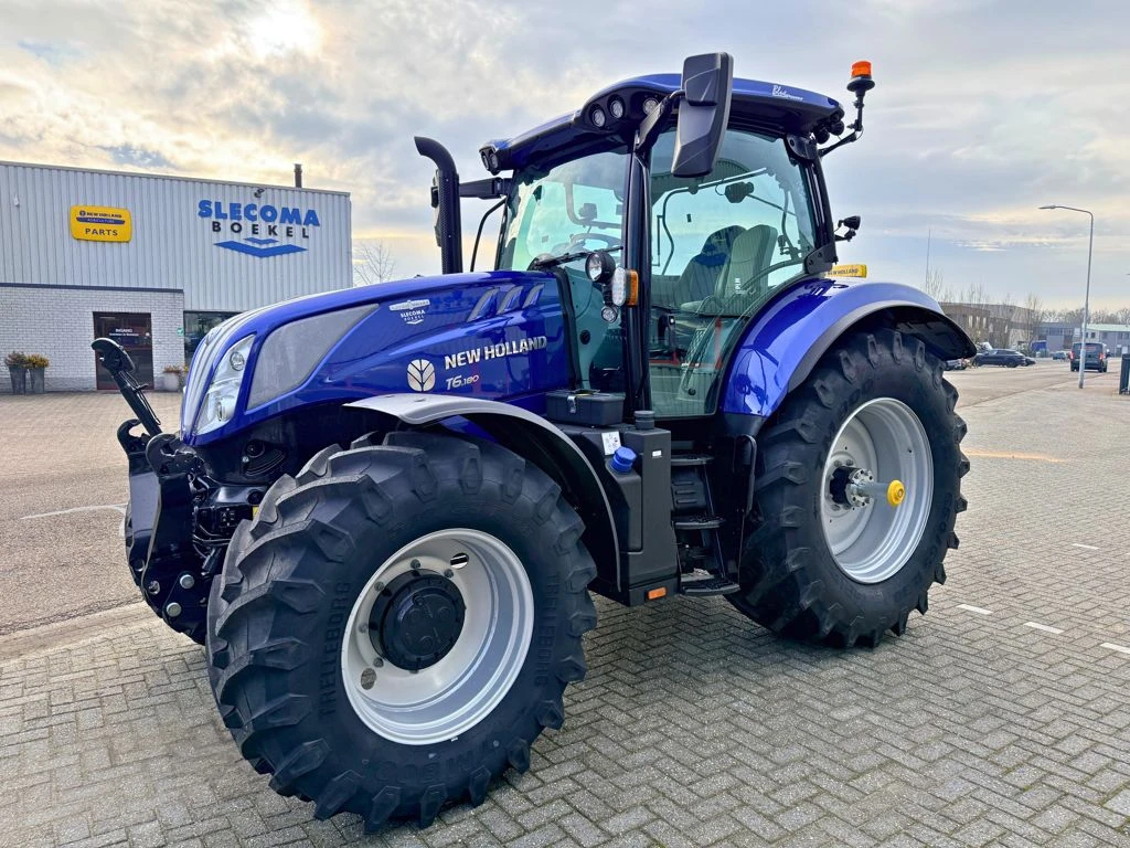 New Holland 2025 - T6.180 AC Blue Power Stage V GPS immagine 1