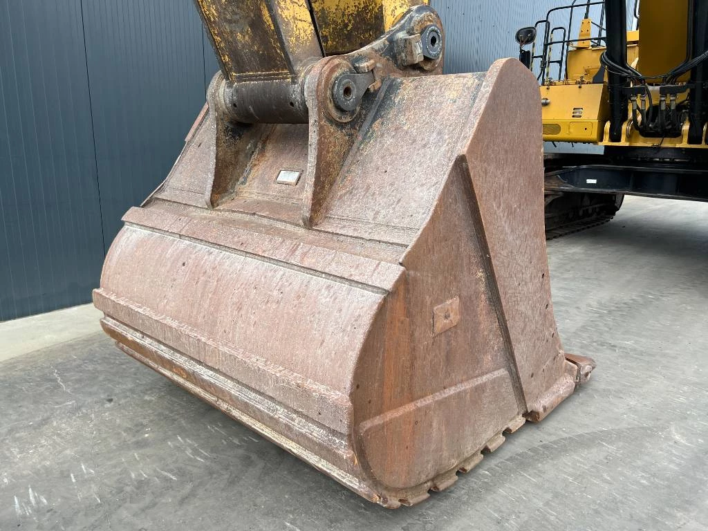 Cat 2014 - 374FL ME | U/C 70% immagine 10