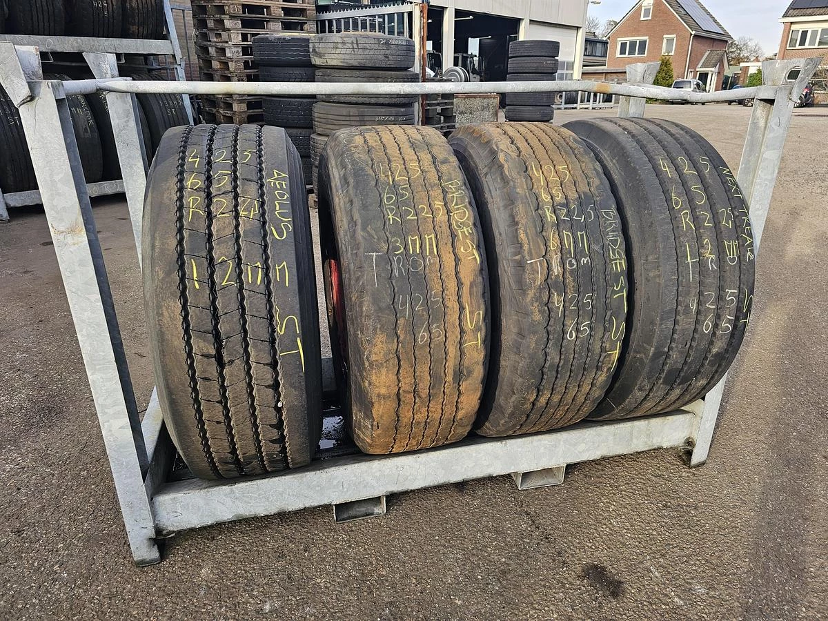 BRIDGESTONE TRAILER BAND |425/65 R 22.5 | 12-12-6-3 MM PROFIEL. 2010 изображение 2