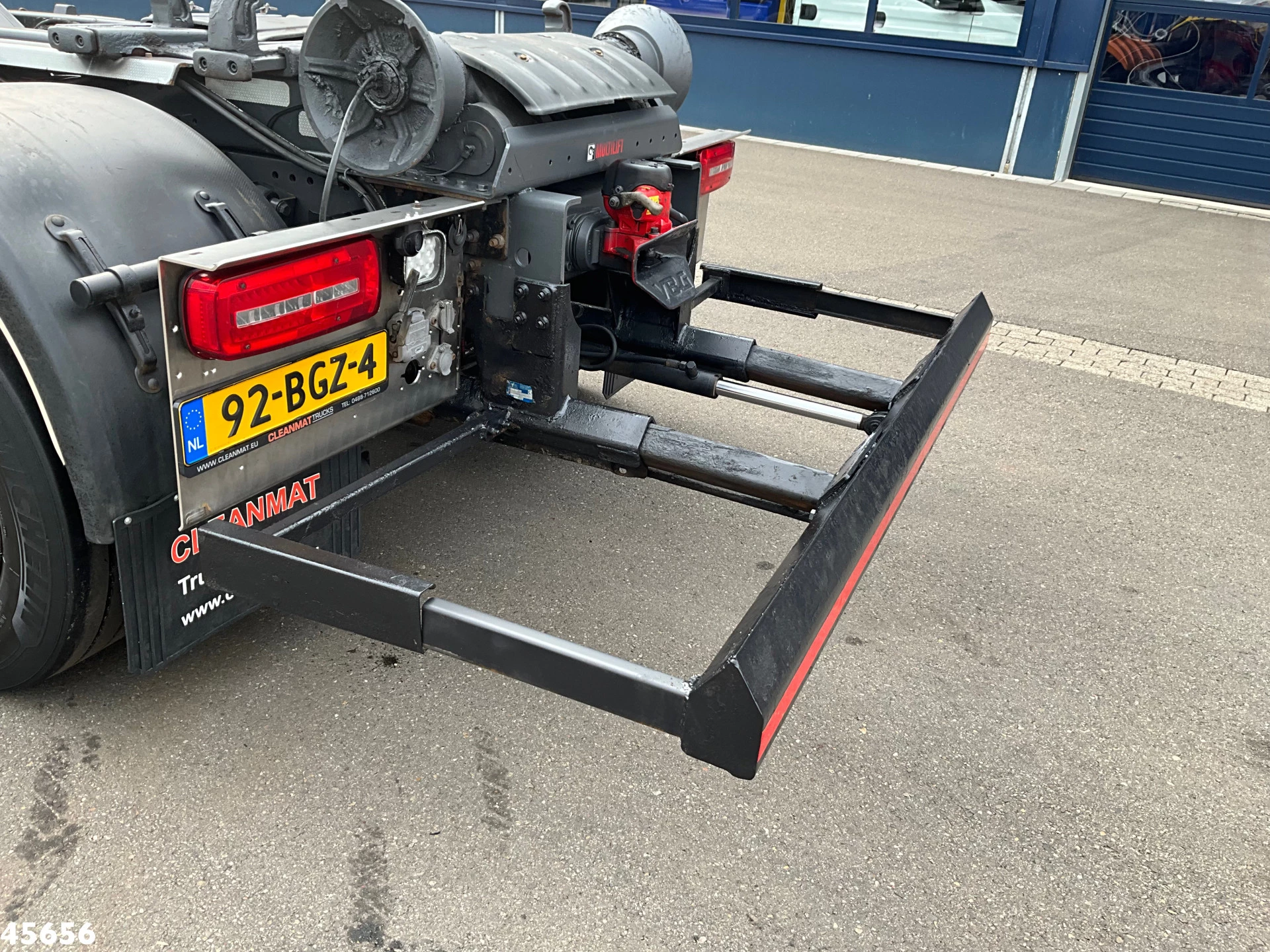 DAF 400 2016 - FAN CF Euro 6 Multilift 26 Ton haakarmsysteem obrázek 7