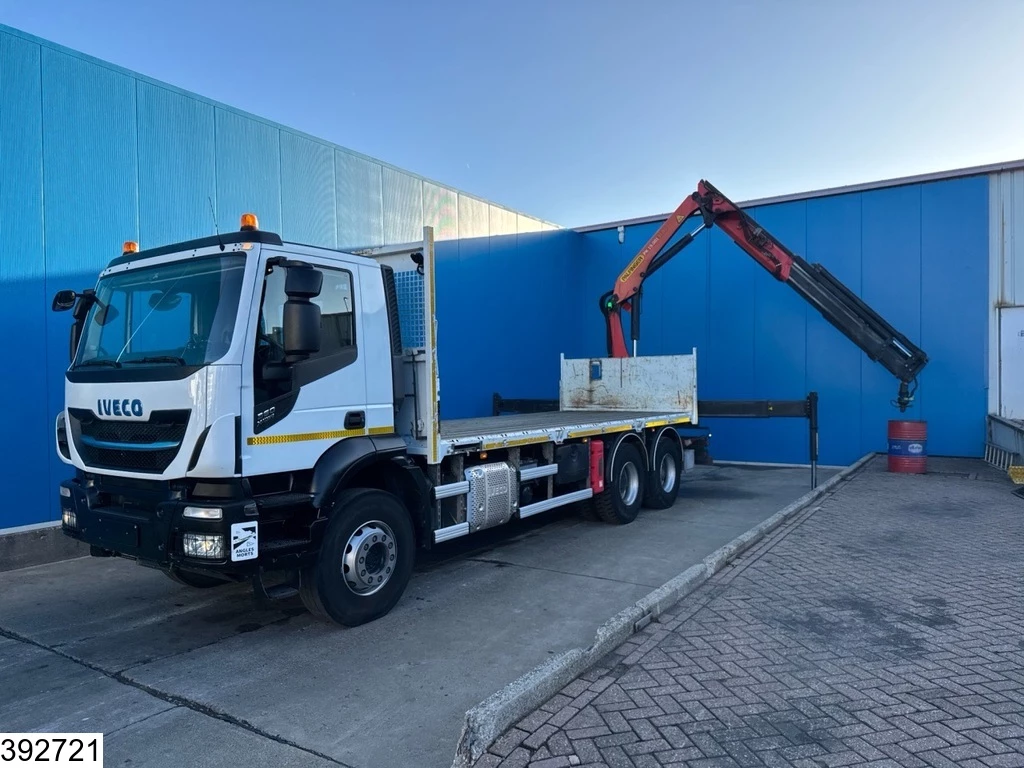 Iveco Trakker 2018 - 360 6x4, EURO 6, Palfinger, Remote immagine 3
