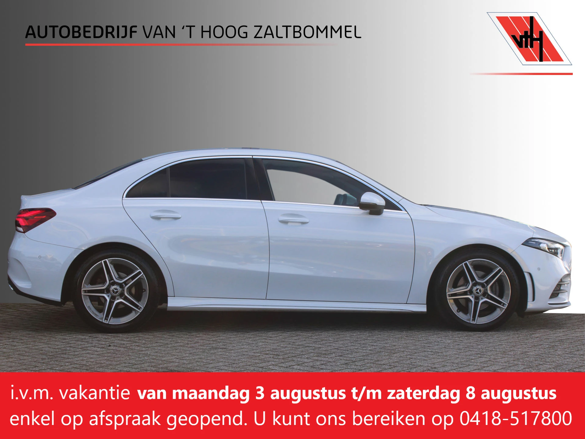 Mercedes-Benz A-Klasse 2020 - 180 AUT7 AMG LINE WIDESCREEN NAVI CAMERA CARPLAY NL AUTO afbeelding 1