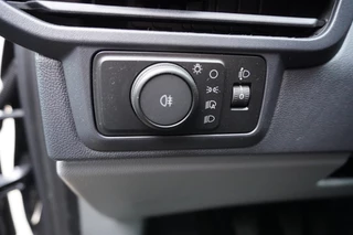 Ford Transit Custom 2024 - 300L 2.0 TDCI 136PK L2H1 Trend obrazek 25