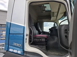 Volvo FM5-380 2024 - / VEB / !!ONLY:77517 KM!! / LIFT+LENKACHSE / INLINER / DAS / LWDS / TUV:11-07-2026 / AUTOMATIC / EURO-6 / 2024 image 31