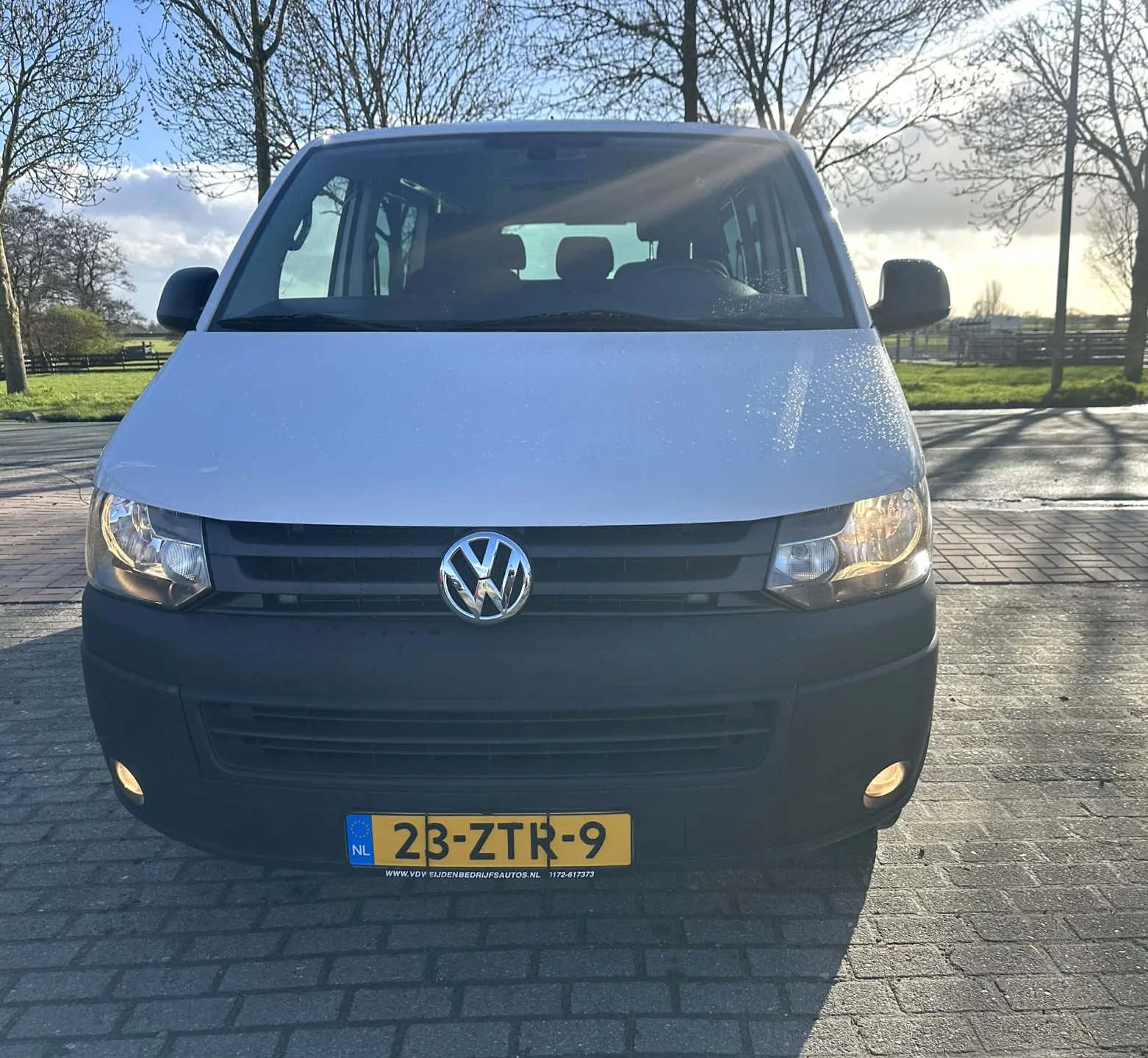 Volkswagen Transporter 2013 - Kombi 2.0 TDI L2H1 BlueMotion 3 + 3 + 3 Marge afbeelding 5
