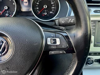 Volkswagen Passat 2015 - 1.8 TSI Highline DSG | Full Options | PANO zdjecie 20