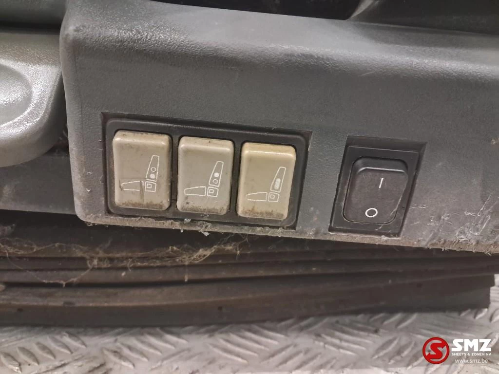 Iveco 2003 - Occ bestuurdersstoel Iveco afbeelding 7