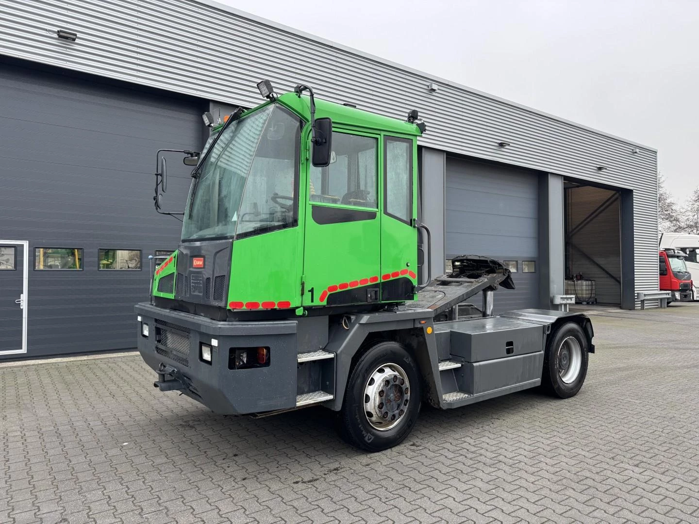 Kalmar 618 i 4x4 terminal tractor 2009 afbeelding 1