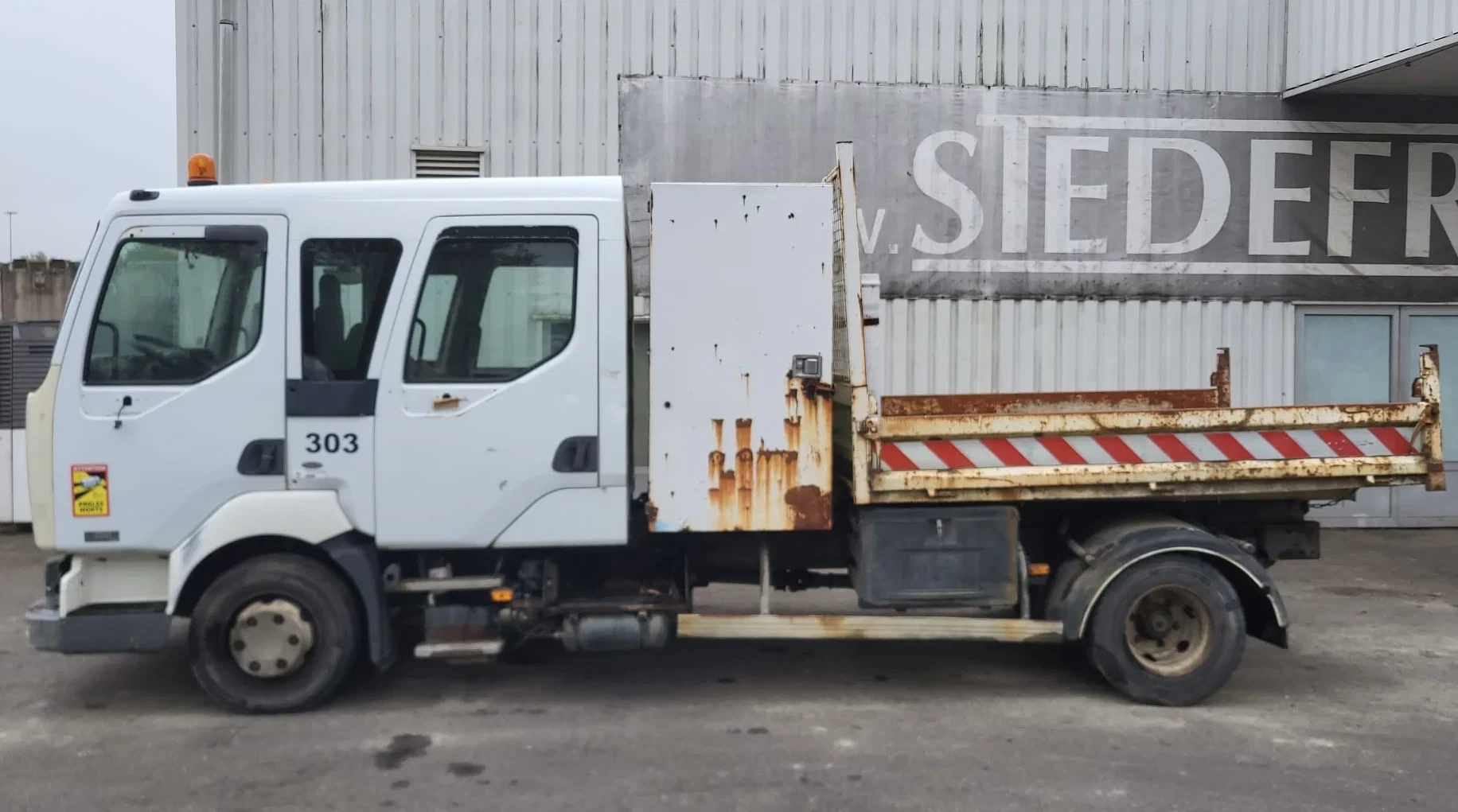 Renault Midlum 2001 - 150 DCi , Tipper , Double Cabine , 7 seats, Manual , Spring Susp. Bild 3