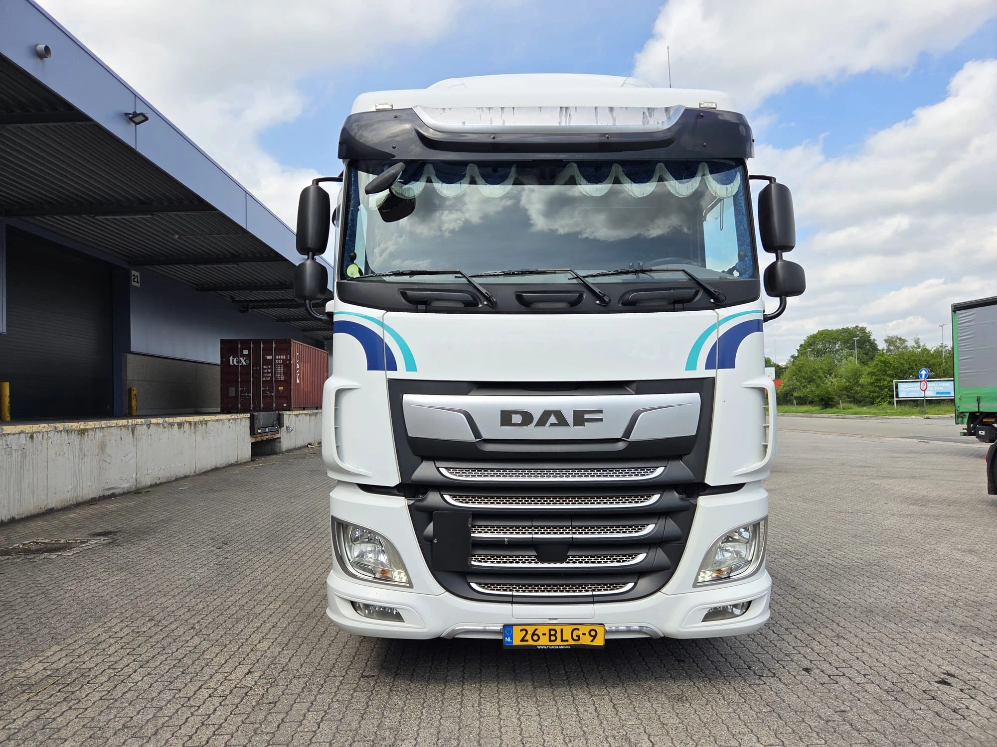 DAF XF 450 2018 - 6X2 NL TRUCK APK 10-2026 image 2