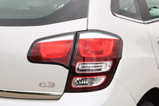 Citroën C3 2015 - 1.2 PureTech Exclusive Panodak ClimateControl PDC !!NIEUWBINNEN!! bild 20