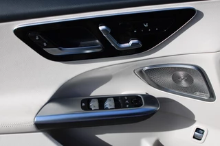 Mercedes-Benz C-Class 2022 - Estate 200 AUT9 Launch Edition Luxury Line PANORAMADAK LEDER MEMORY BURMESTER SFEER 360-CAMERA KEY-LESS GO zdjecie 16