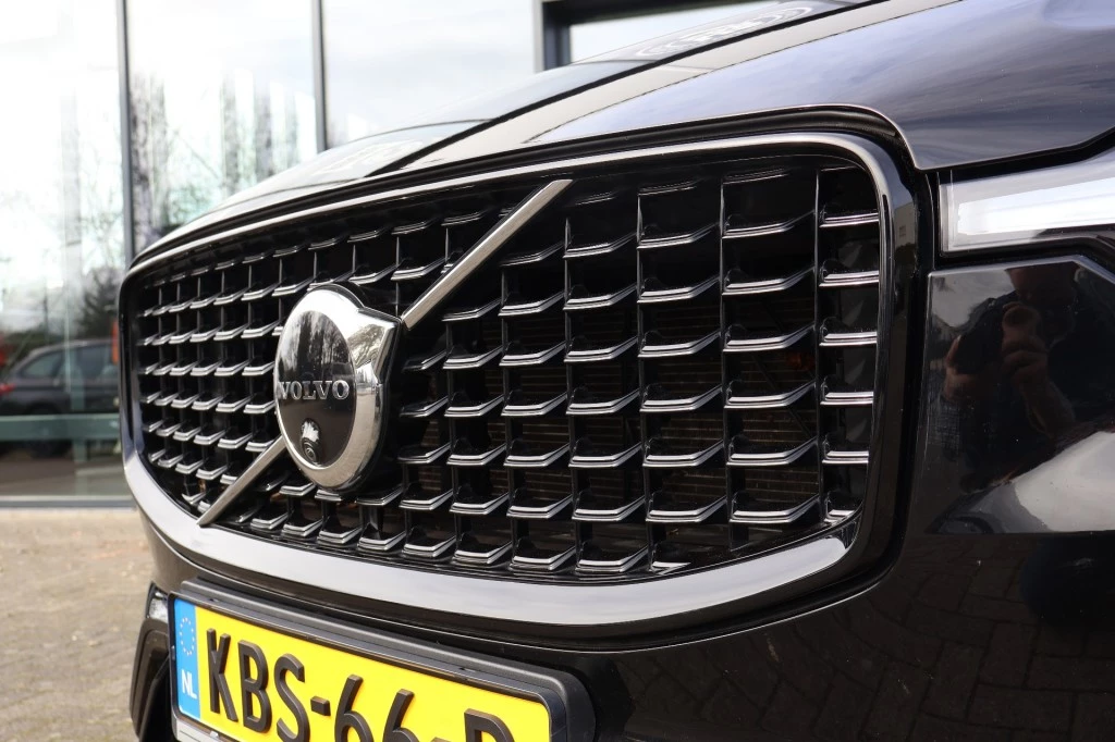 Volvo XC60 2022 - 2.0 B4 Aut. R-DESIGN / Panorama dak / Volleder imagen 39