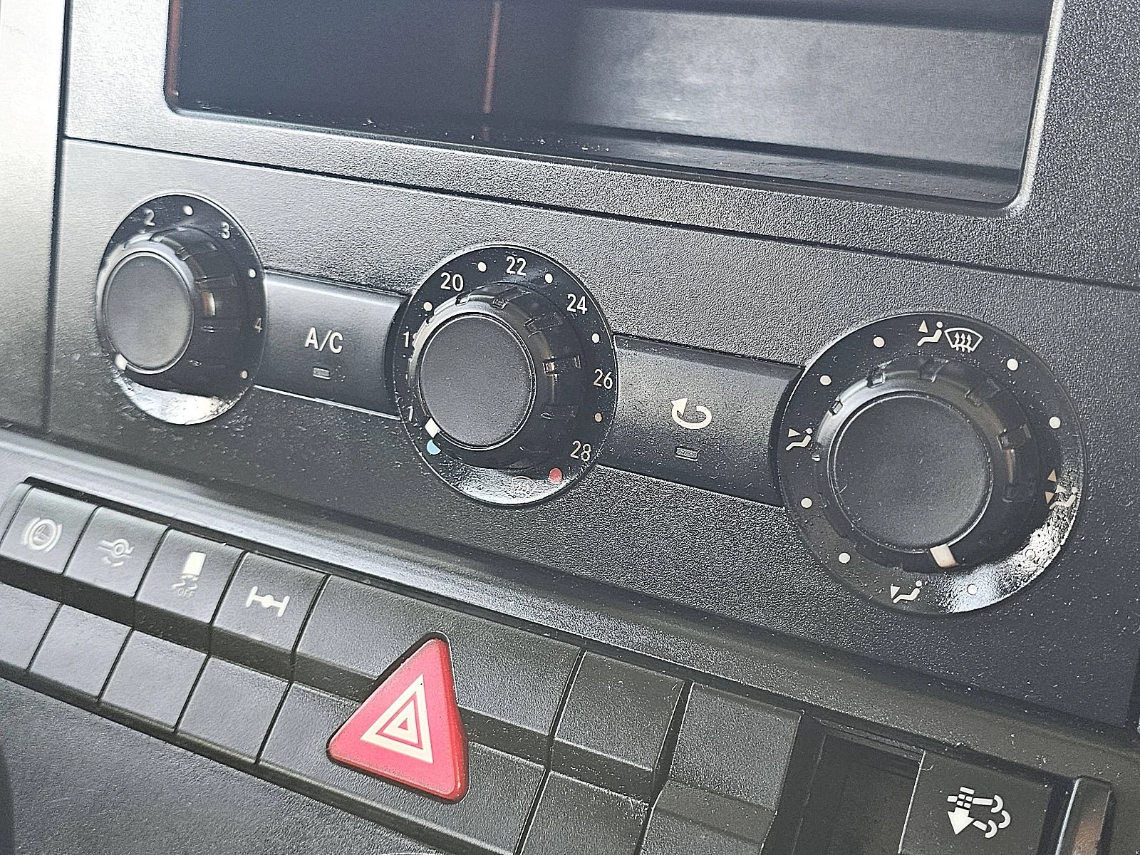 Mercedes-Benz 2014 - ANTOS 1824 image 13