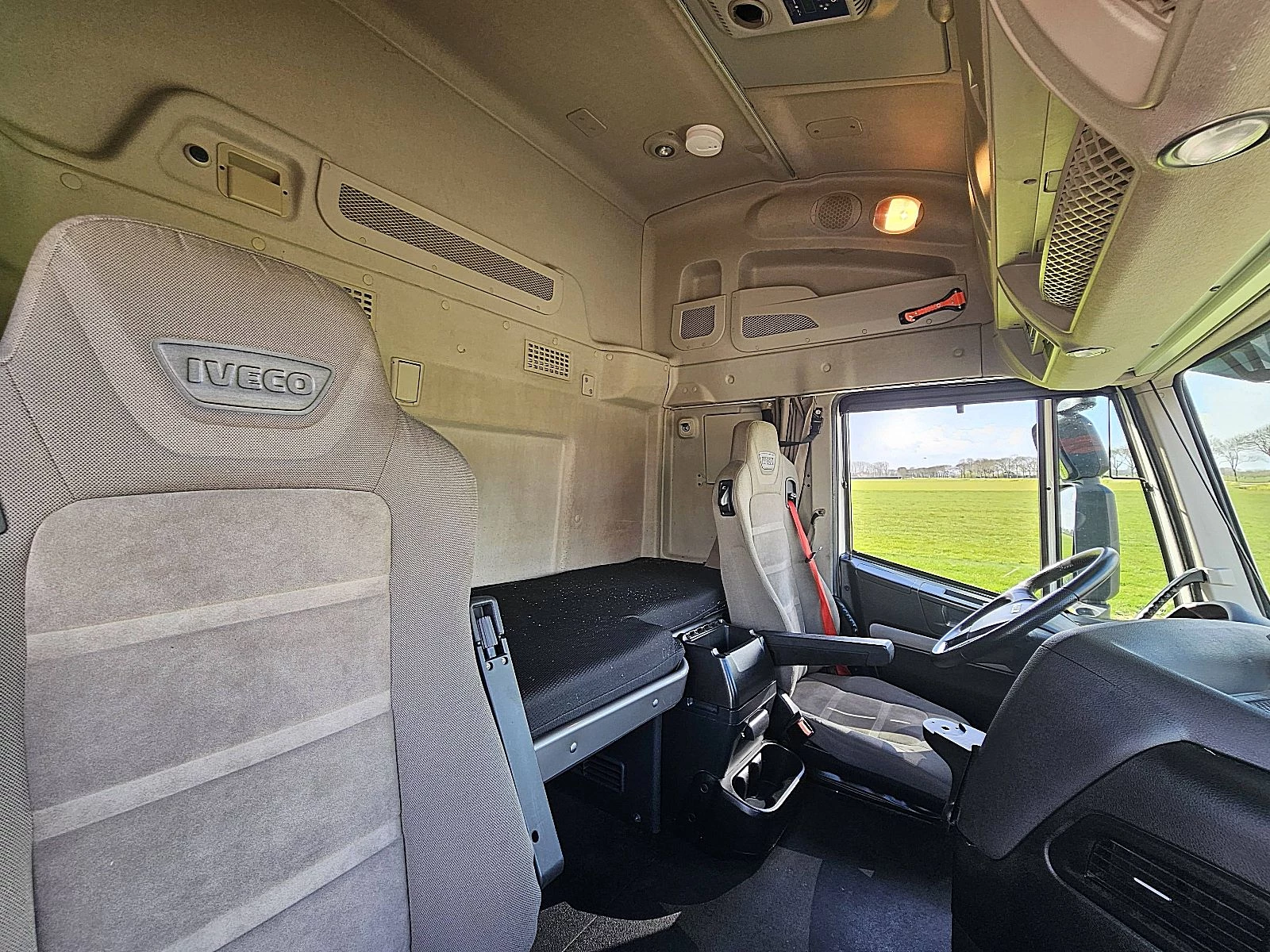 Iveco Stralis 2018 - AS260S42 obrázek 15