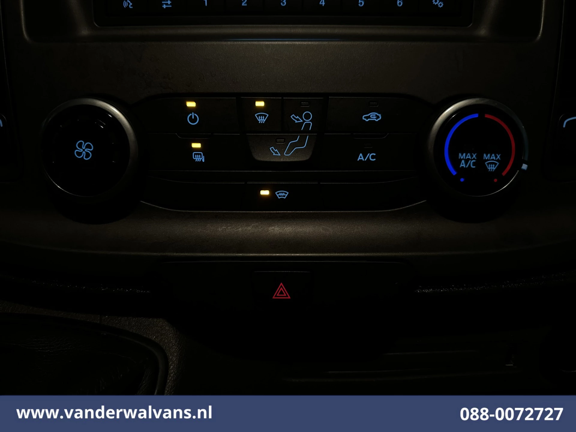 Ford Transit 2022 - 2.0 TDCI 160pk Bakwagen Laadklep Euro6 Airco | 1040kg laadvermogen | Cruisecontrol | Verwarmde Voorruit obrázek 6