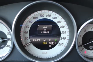Mercedes-Benz E-Class 2015 - Coupé 320 Prestige AMG PANORAMADAK LEDER MEMORY DISTRONIC 360-CAMERA H&K 19'' obrazek 17