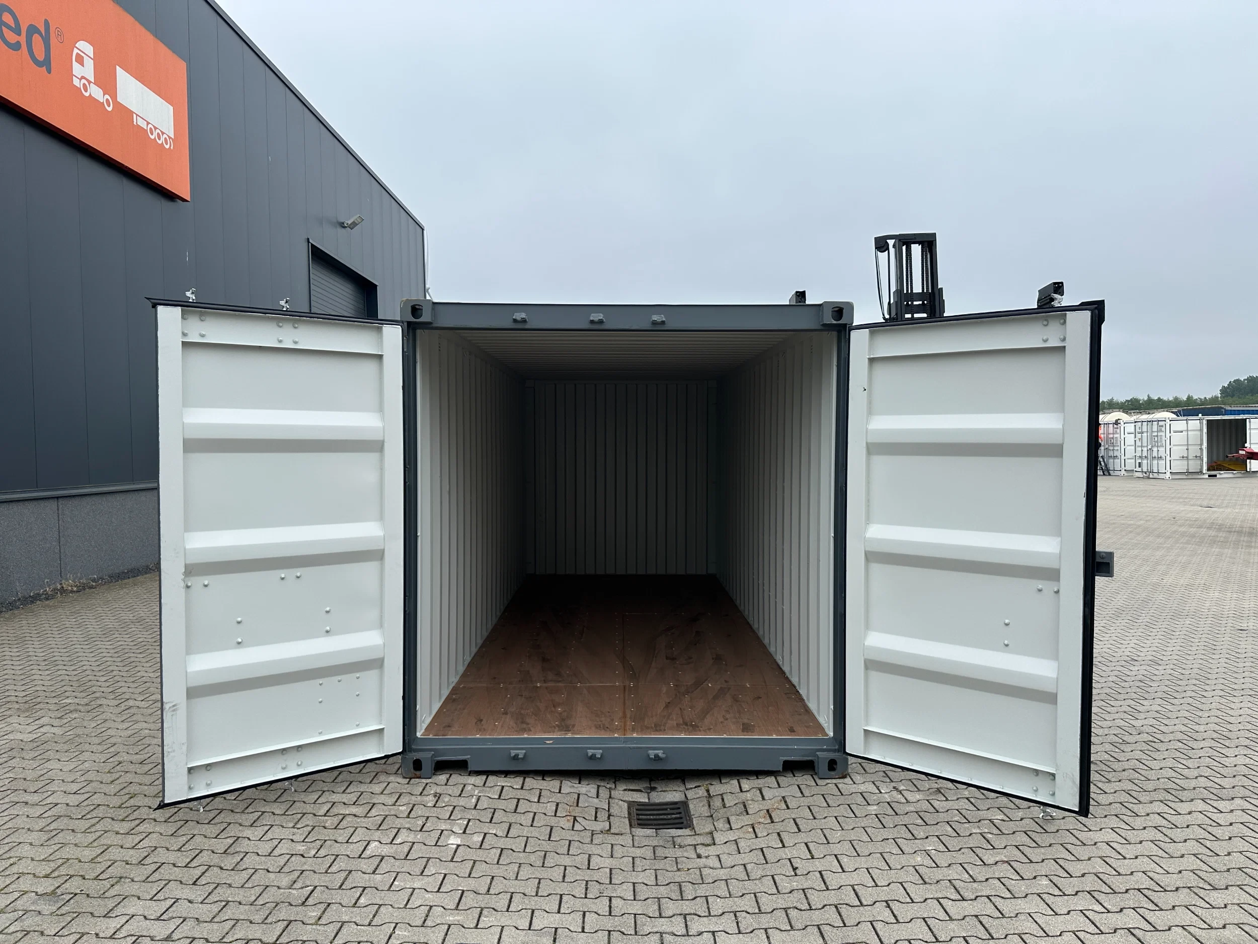 YANGZHOU 2026 - NEW (ONE-WAY) 20FT ISO DV 8'6" STANDARD container, 6x available obrázek 8