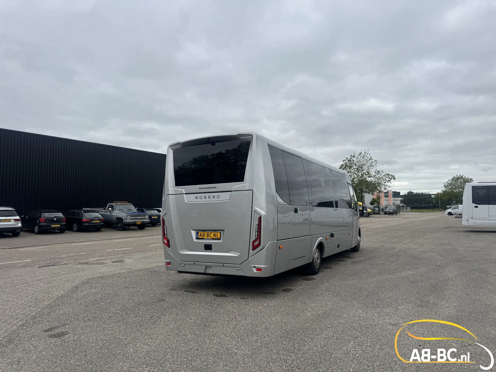 Iveco Rosero First Touring Electra, range 336 km, 24 Seats 2026 obrázek 15
