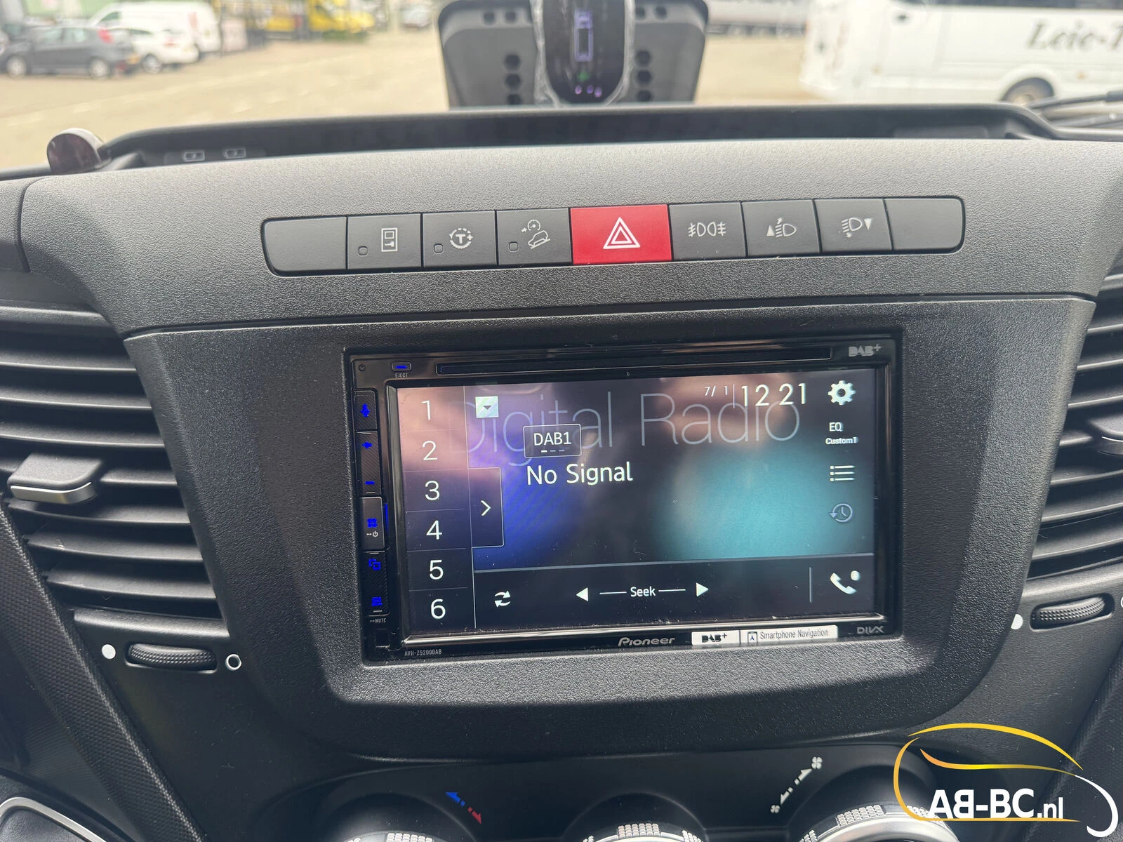 Iveco Rosero First Touring Electra, range 336 km, 24 Seats 2026 obrázek 76