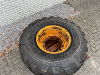 Dunlop N/A - Used 555/70R24 EM Dunlop wheel for Ahlmann wheelloader изображение 4