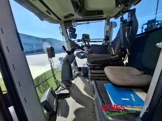 CLAAS N/A 2010 - Xerion 3800 Trac VC image 10