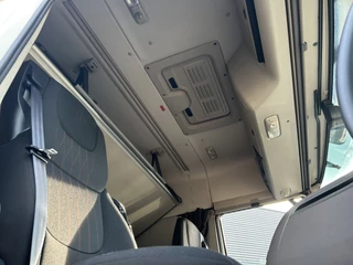 DAF XF 450 FT 2019 - Space Cab / 593 dkm / Skirts afbeelding 8