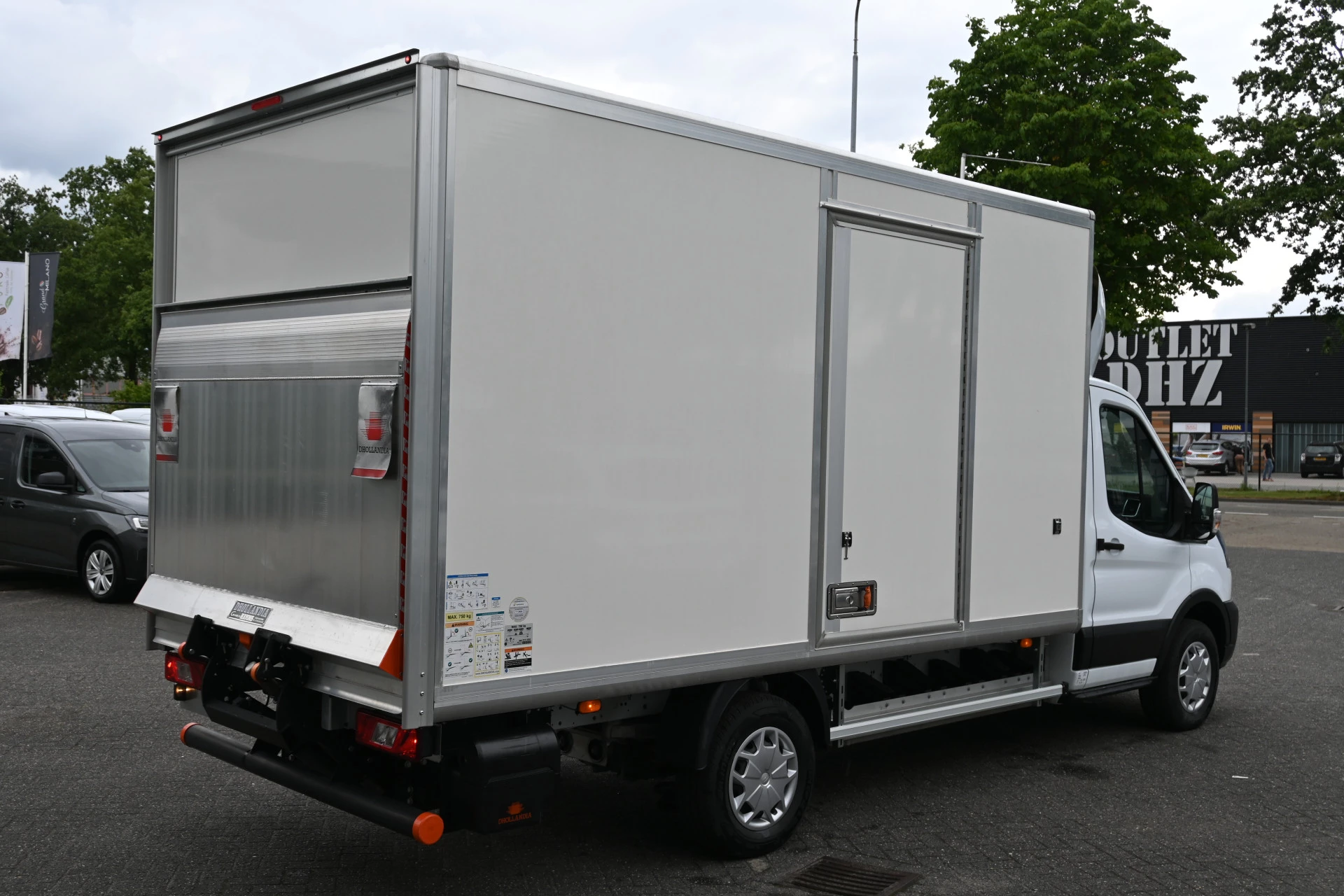 Ford E-Transit 2025 - 68kWh 390L Trend Bakwagen met Dhollandia laadklep imagem 4
