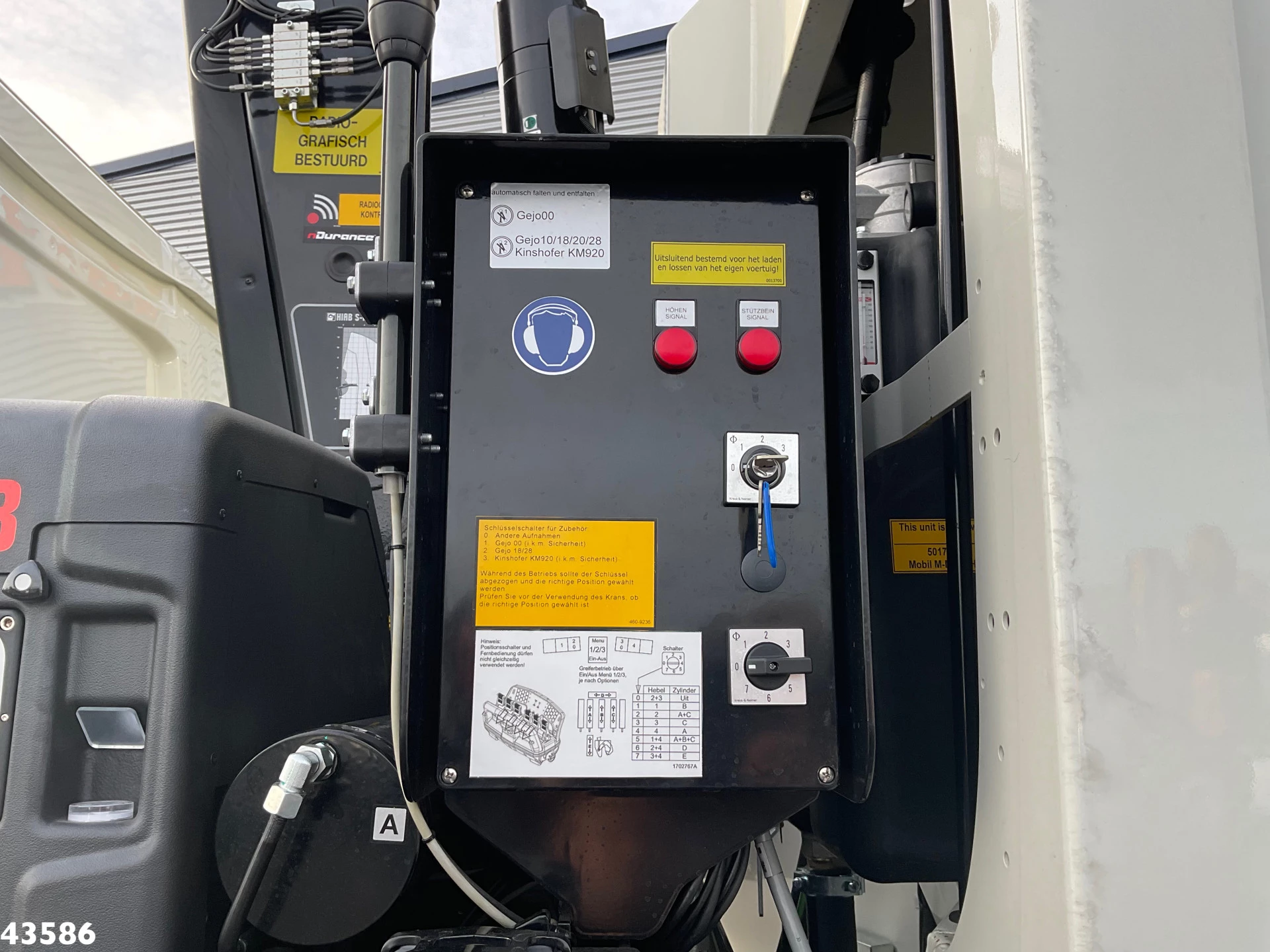 DAF FAN XD 340 Hiab 23 Tonmeter laadkraan 2023 изображение 8